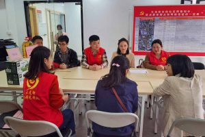 浓浓关爱暖人心，宝威官网在线服务_宝威online（中国）集团党支部慰问困难单亲家庭